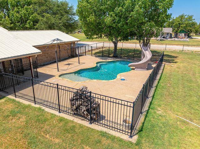 3472 N Masch Branch Road, Denton, TX 76207