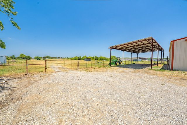 3472 N Masch Branch Road, Denton, TX 76207