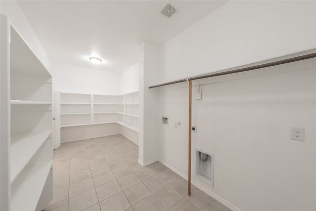 6268 Topsail Drive, Fort Worth, TX 76179