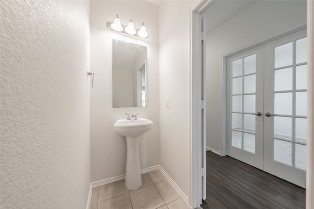 6268 Topsail Drive, Fort Worth, TX 76179