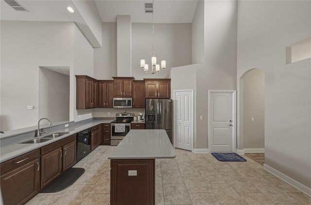 1894 VIA LAGO DRIVE, Lakeland, FL 33810