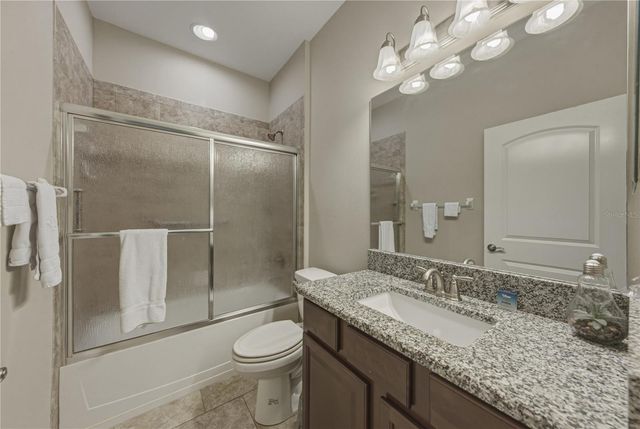 1894 VIA LAGO DRIVE, Lakeland, FL 33810