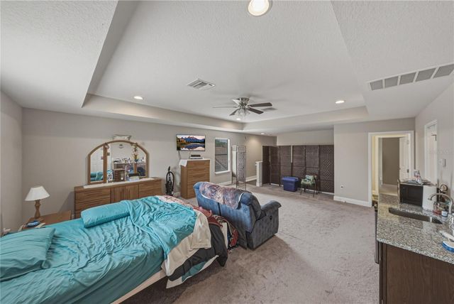 1894 VIA LAGO DRIVE, Lakeland, FL 33810