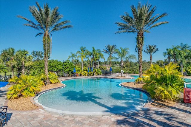 1894 VIA LAGO DRIVE, Lakeland, FL 33810
