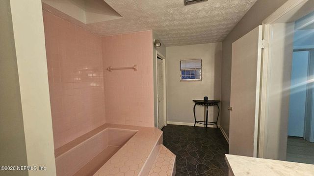 4934 DONNYBROOK Avenue, Jacksonville, FL 32208