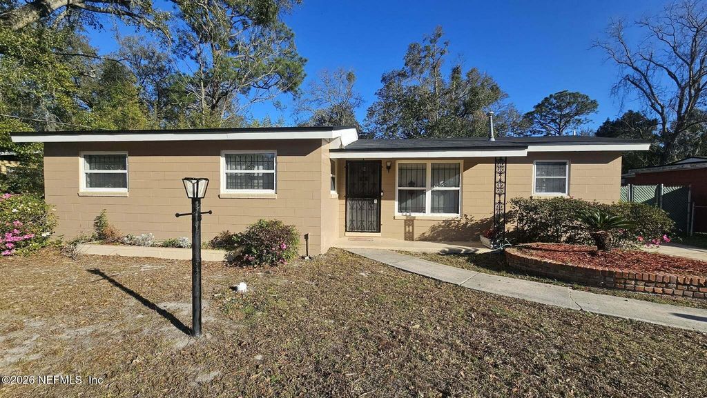 4934 DONNYBROOK Avenue, Jacksonville, FL 32208
