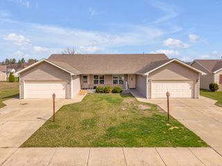 1919-1921 Daisy Street SE, Demotte, IN 46310