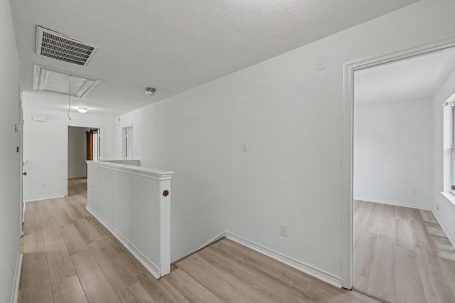 11910 Lois Lane, Pinehurst, TX 77362