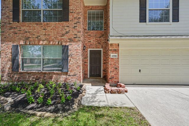 11910 Lois Lane, Pinehurst, TX 77362
