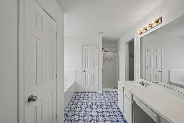 11910 Lois Lane, Pinehurst, TX 77362