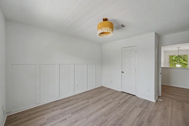 11910 Lois Lane, Pinehurst, TX 77362