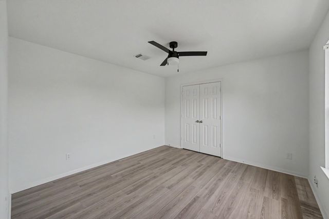 11910 Lois Lane, Pinehurst, TX 77362