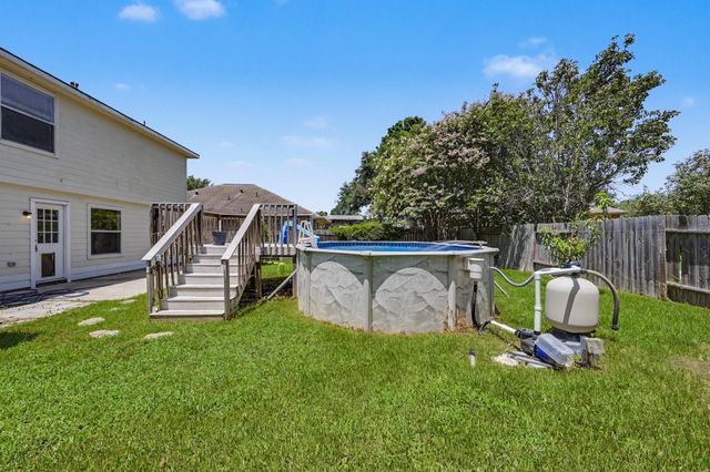 11910 Lois Lane, Pinehurst, TX 77362