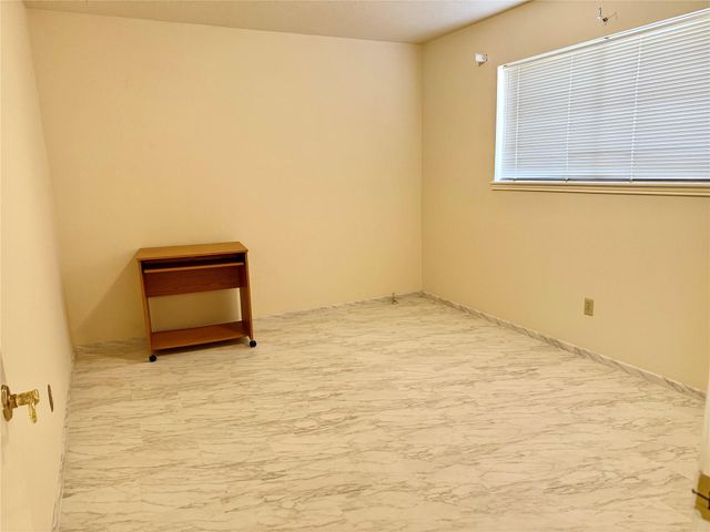 2802 Valley Forest Drive, Missouri City, TX 77489