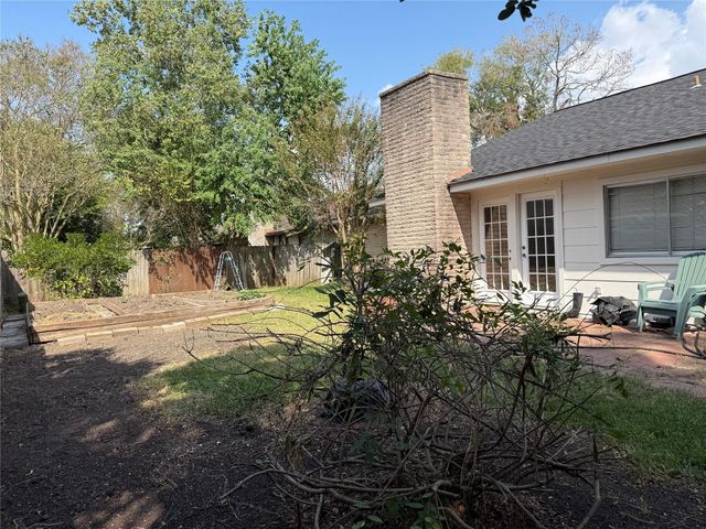 2802 Valley Forest Drive, Missouri City, TX 77489