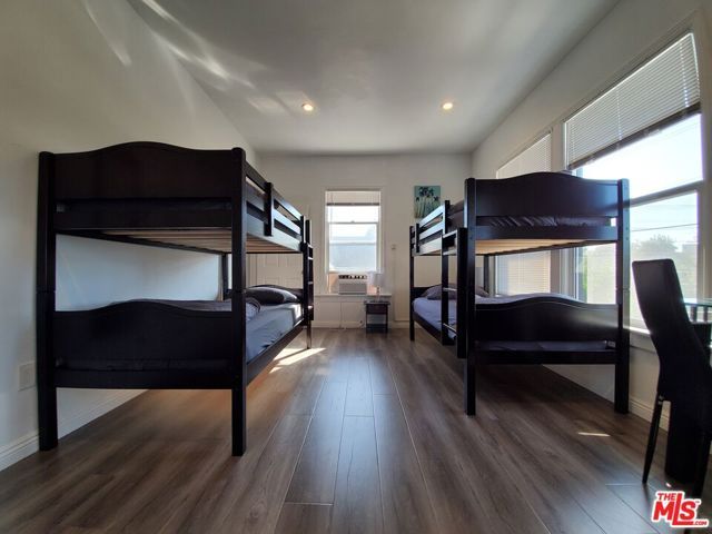 1978 Bonsallo Avenue, Los Angeles, CA 90007