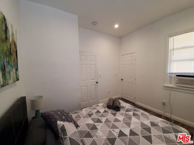 1978 Bonsallo Avenue, Los Angeles, CA 90007