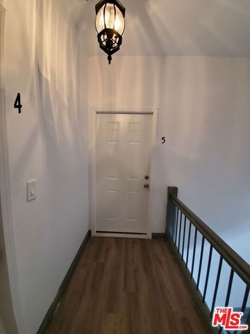 1978 Bonsallo Avenue, Los Angeles, CA 90007