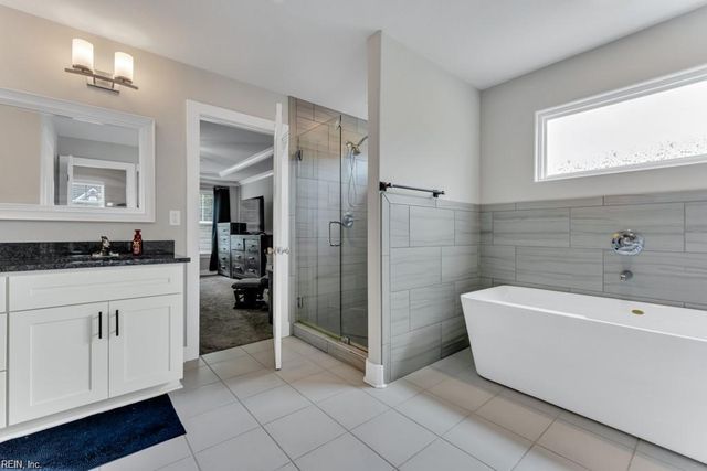 219 Dunway LN, Chesapeake, VA 23323