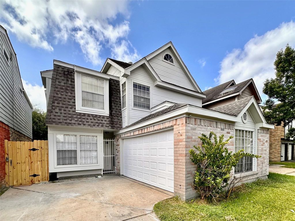 6437 Chatham Island Lane, Houston, TX 77035