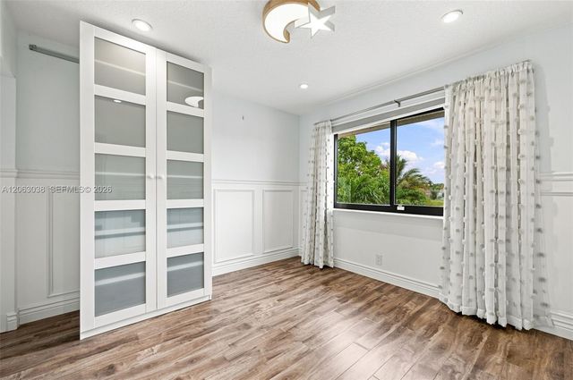 3931 NW 7th Place, Deerfield Beach, FL 33442