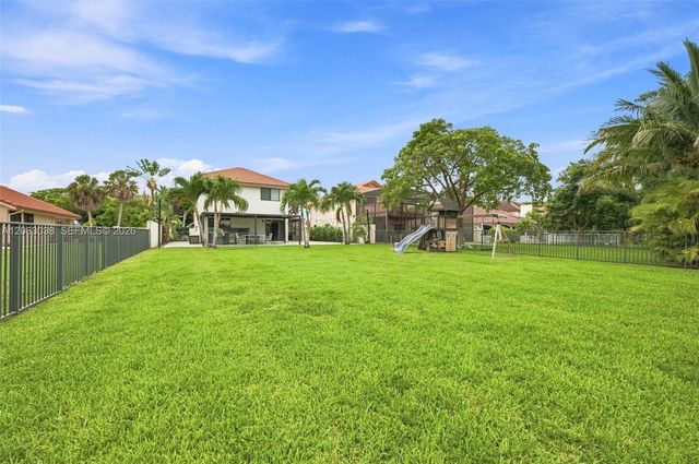 3931 NW 7th Place, Deerfield Beach, FL 33442
