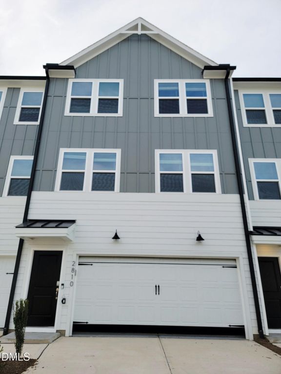 2810 Farmhouse Drive, Apex, NC 27502