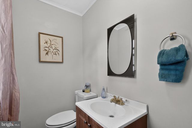 215 BYBERRY AVE, Hatboro, PA 19040