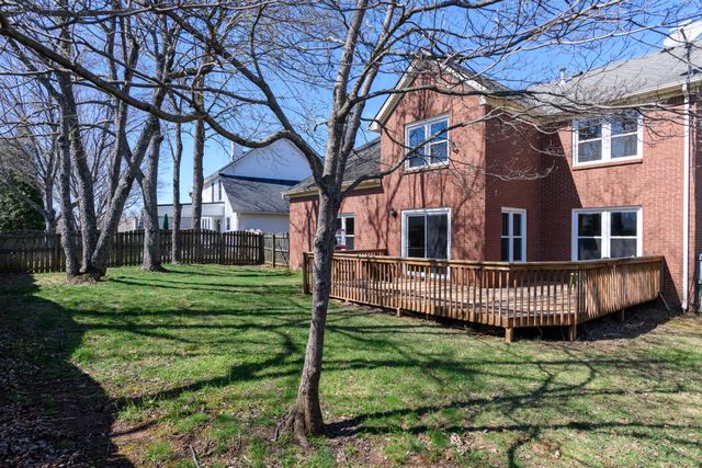 540 Huntersknoll Place, Lexington, KY 40509