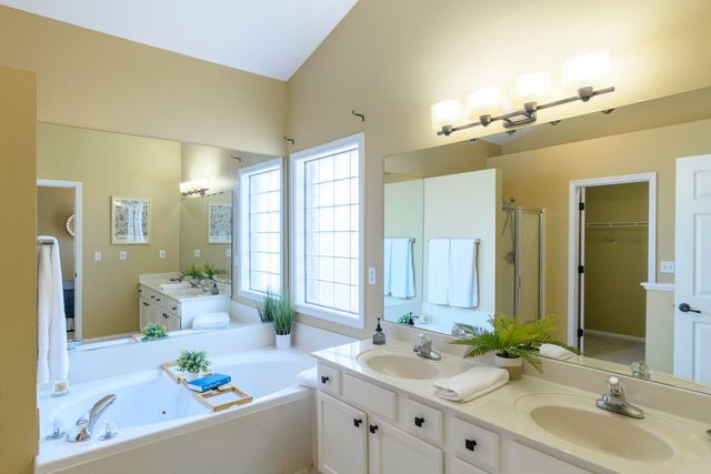 540 Huntersknoll Place, Lexington, KY 40509