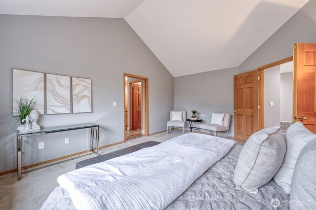 4660 244th Place SE, Sammamish, WA 98029