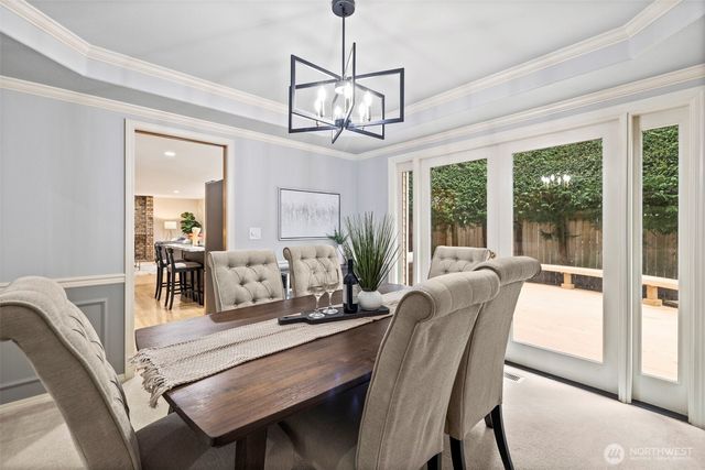 4660 244th Place SE, Sammamish, WA 98029