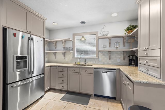 2602 Ramblewood Drive, Carrollton, TX 75006