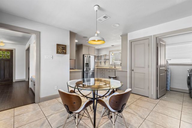 2602 Ramblewood Drive, Carrollton, TX 75006