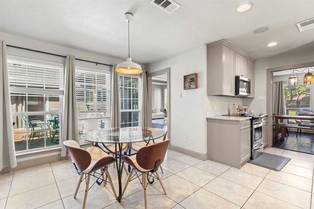 2602 Ramblewood Drive, Carrollton, TX 75006