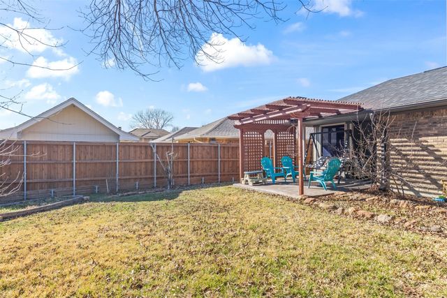 2602 Ramblewood Drive, Carrollton, TX 75006