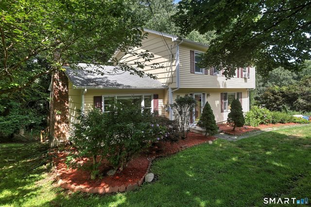 23 Rodia Ridge Road, Shelton, CT 06484