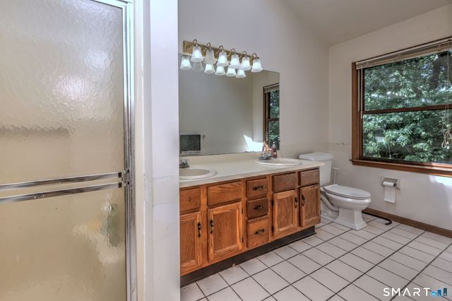 23 Rodia Ridge Road, Shelton, CT 06484
