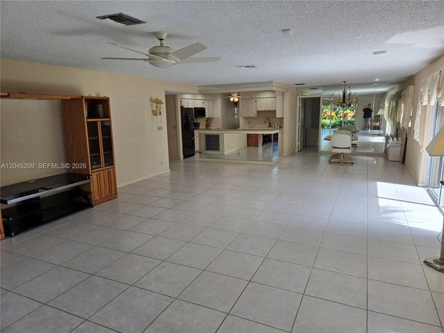 908 Cypress Terrace V57, Pompano Beach, FL 33069