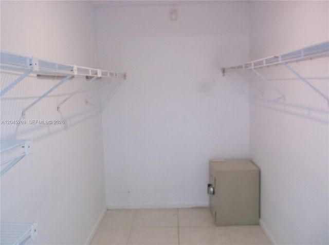 908 Cypress Terrace V57, Pompano Beach, FL 33069