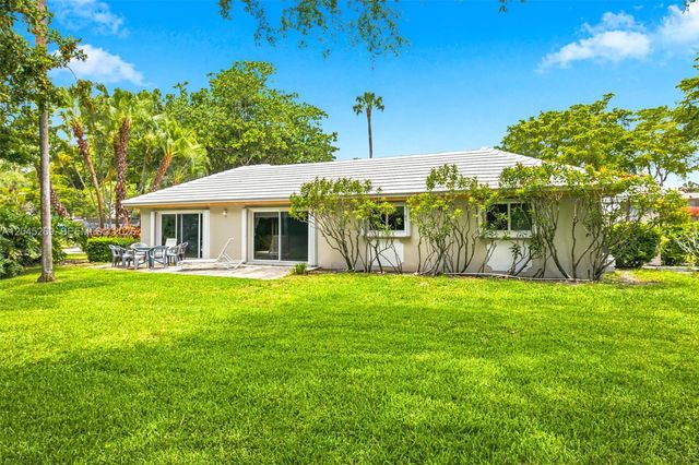 908 Cypress Terrace V57, Pompano Beach, FL 33069