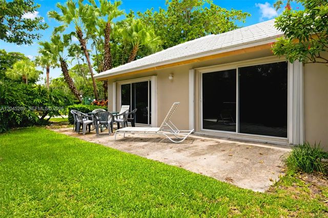 908 Cypress Terrace V57, Pompano Beach, FL 33069