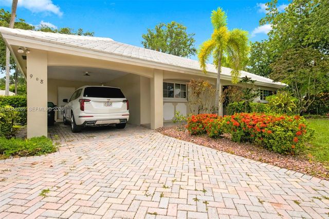 908 Cypress Terrace V57, Pompano Beach, FL 33069
