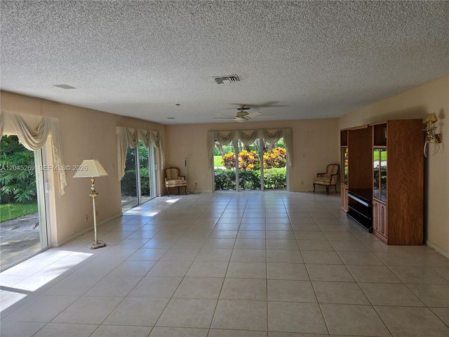 908 Cypress Terrace V57, Pompano Beach, FL 33069