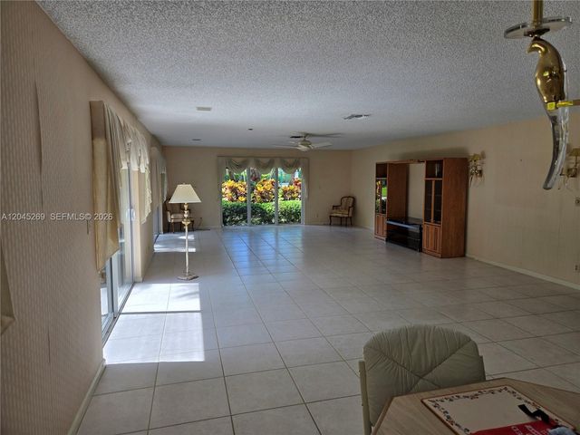 908 Cypress Terrace V57, Pompano Beach, FL 33069