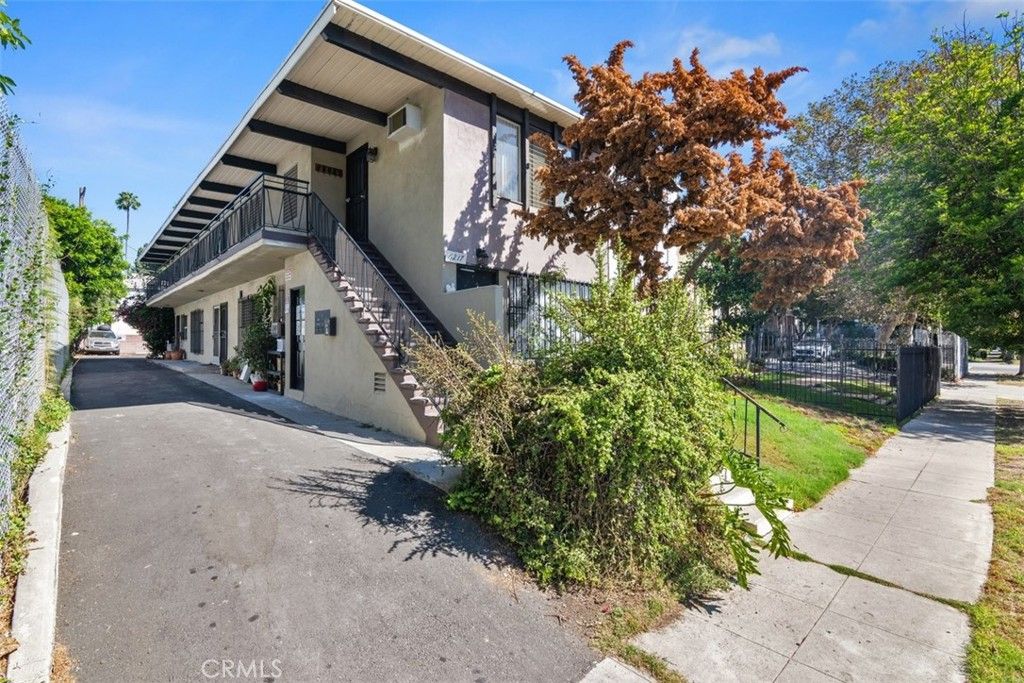 6217 Afton Place, Los Angeles, CA 90028 — photo 2