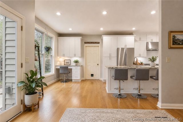 2707 Clearstream Court, New Albany, IN 47150