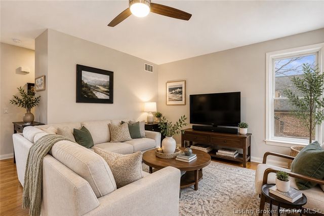 2707 Clearstream Court, New Albany, IN 47150