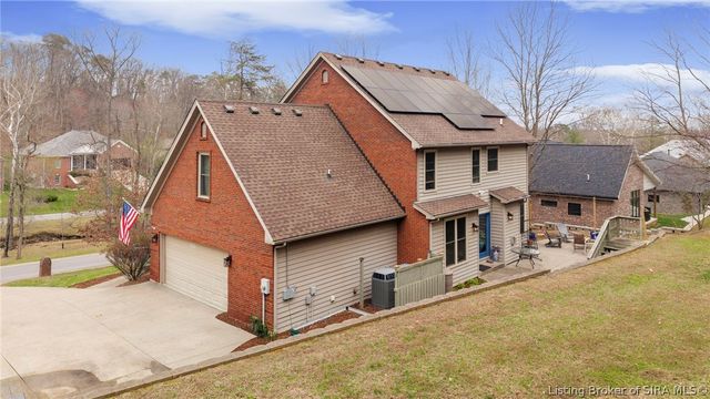 2707 Clearstream Court, New Albany, IN 47150