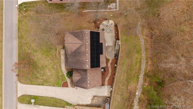 2707 Clearstream Court, New Albany, IN 47150